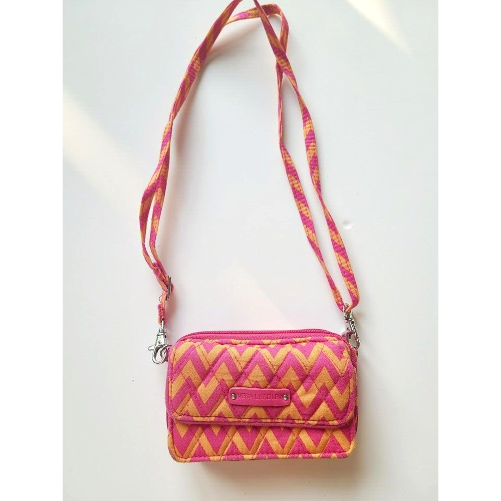 Vera Bradley All‎ In One Cell phone Crossbody Wallet Ziggy Zags Pink Orange - Picture 1 of 9